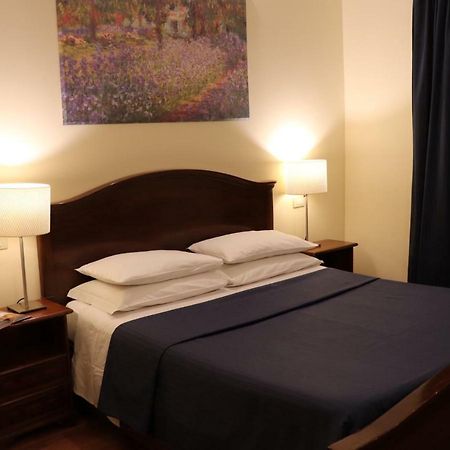 The Center Of Rome B&B Extérieur photo
