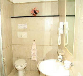 The Center Of Rome B&B Extérieur photo
