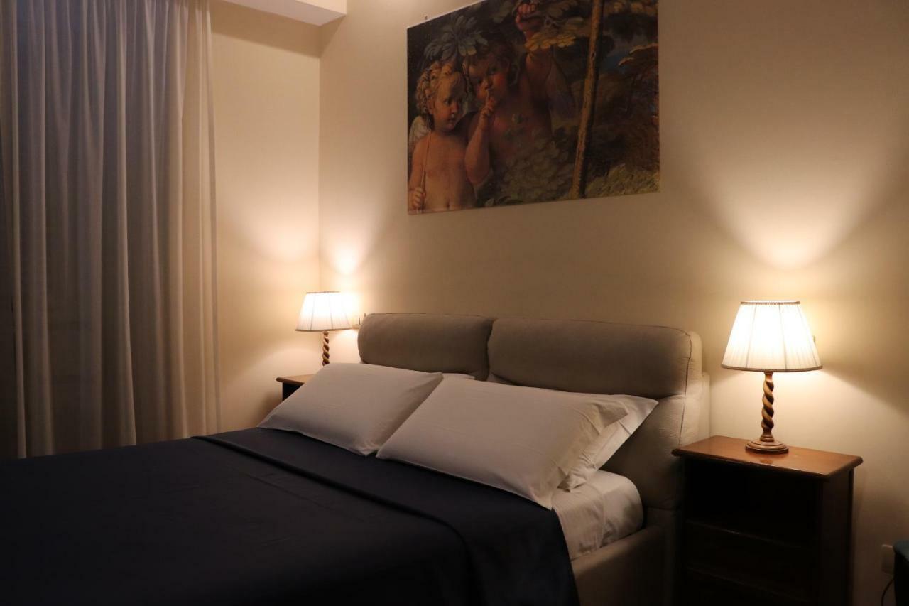 The Center Of Rome B&B Extérieur photo