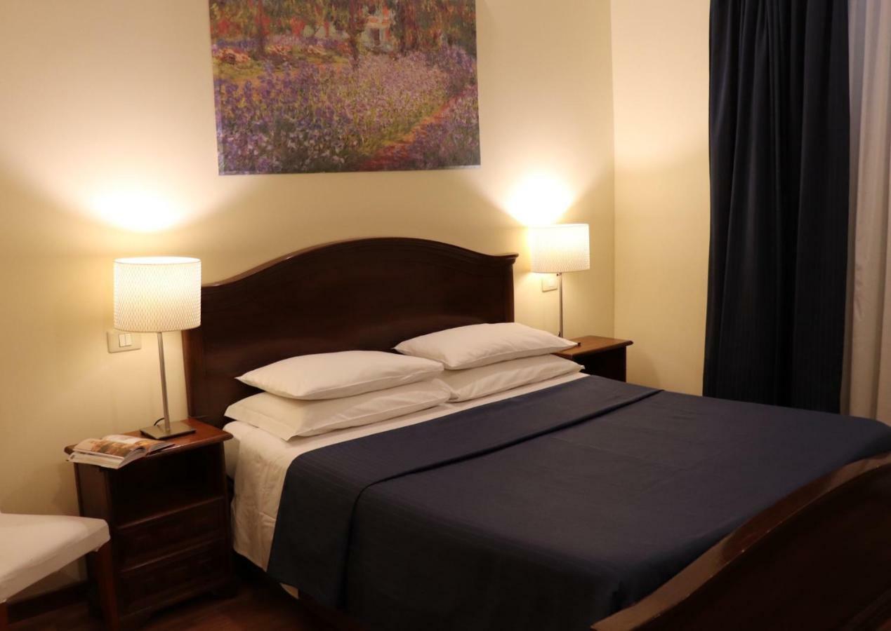 The Center Of Rome B&B Extérieur photo